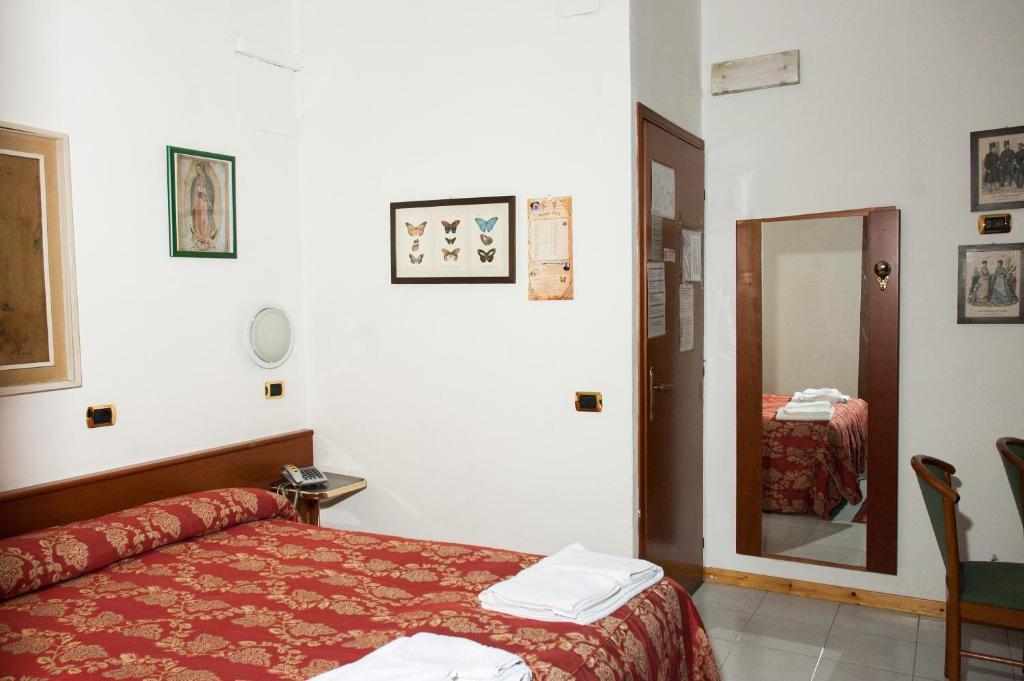 Vip Hotel Piacenza Ngoại thất bức ảnh