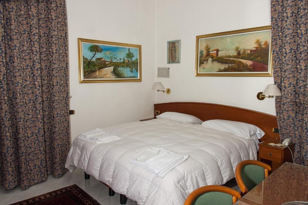 Vip Hotel Piacenza Ngoại thất bức ảnh