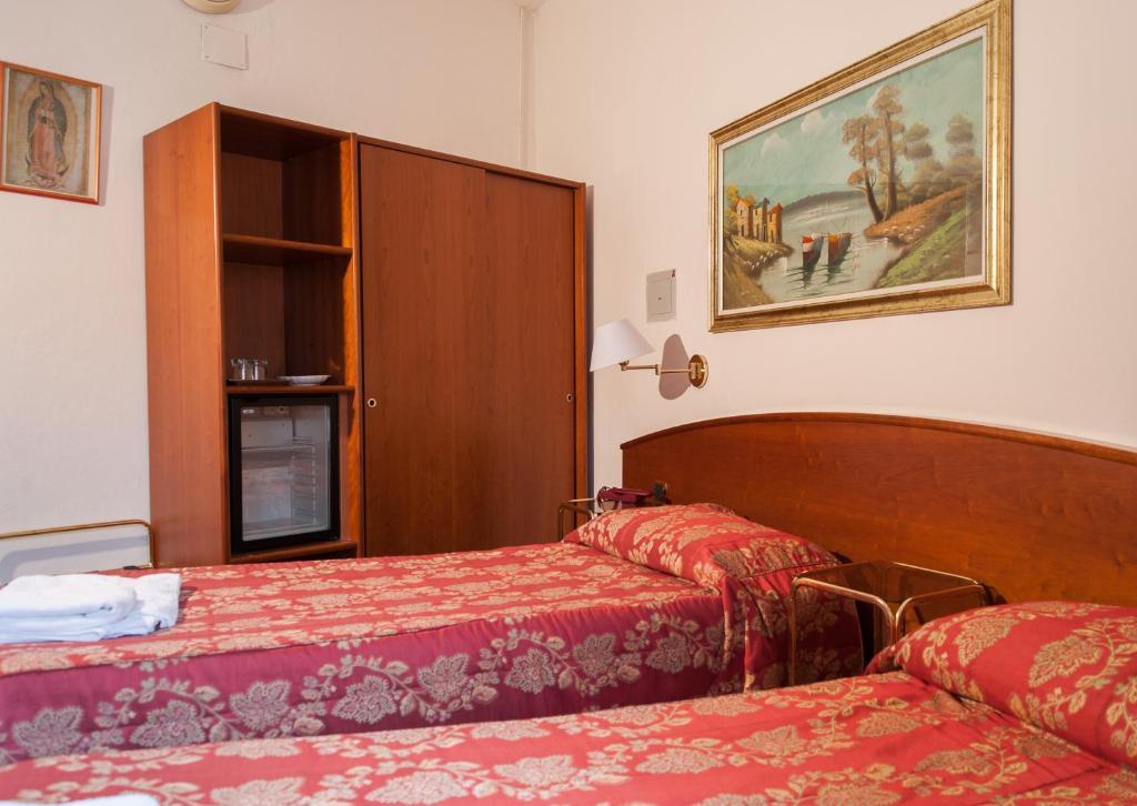 Vip Hotel Piacenza Phòng bức ảnh