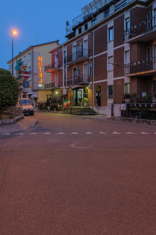 Vip Hotel Piacenza Ngoại thất bức ảnh
